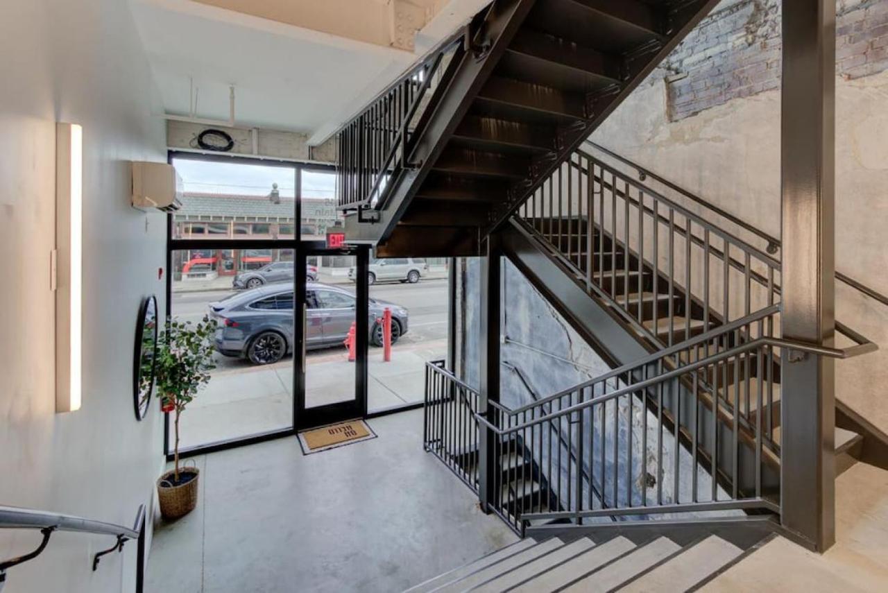 Historic Apartment In Prime Location Мемфис Экстерьер фото